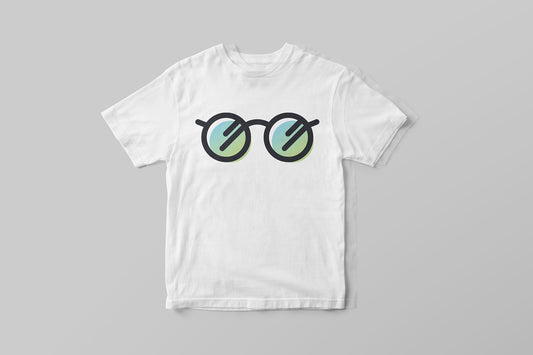 Детска тениска със слънчеви очила за малките приключенци